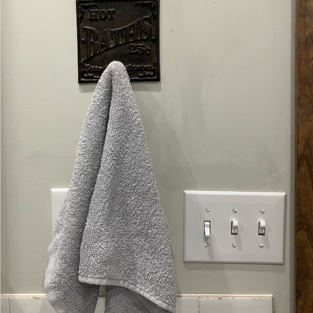NWT 12 Simply Essential Gray Hand Towels
